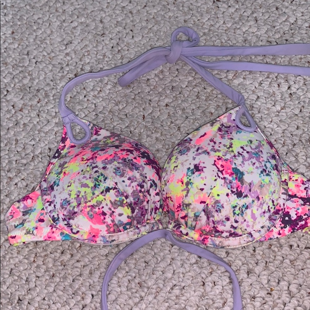 Victoria’s Secret bikini top